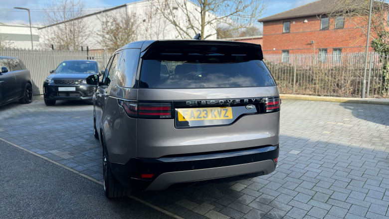 Land Rover Discovery 3.0 D300 R-Dynamic HSE 5dr Auto Diesel Station Wagon